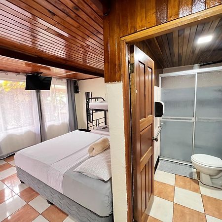 Rio Danta Hostel La Fortuna Kültér fotó