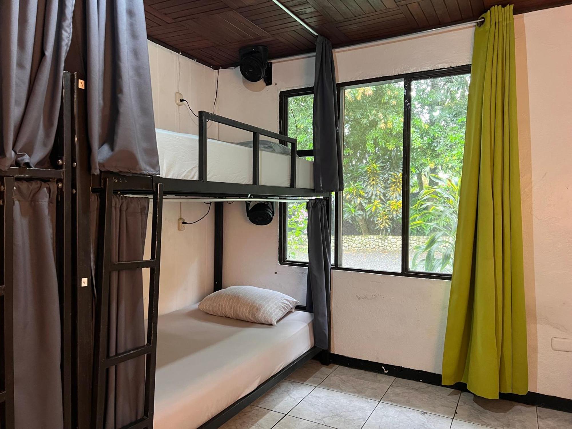 Rio Danta Hostel La Fortuna Kültér fotó
