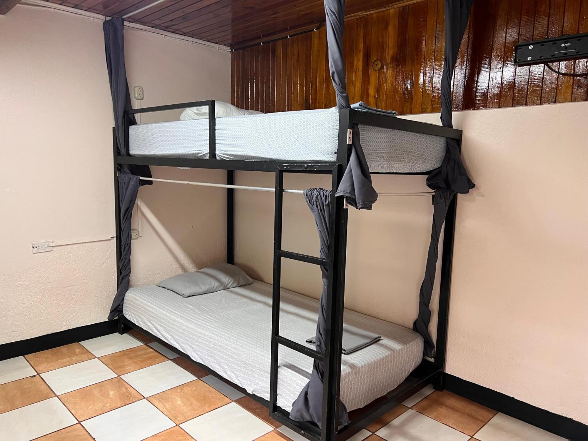 Rio Danta Hostel La Fortuna Kültér fotó