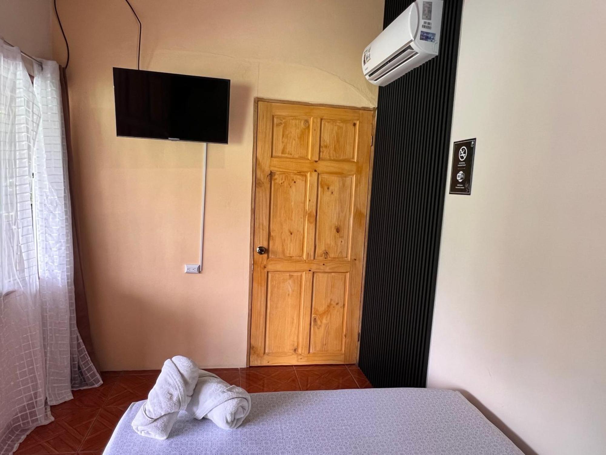 Rio Danta Hostel La Fortuna Kültér fotó