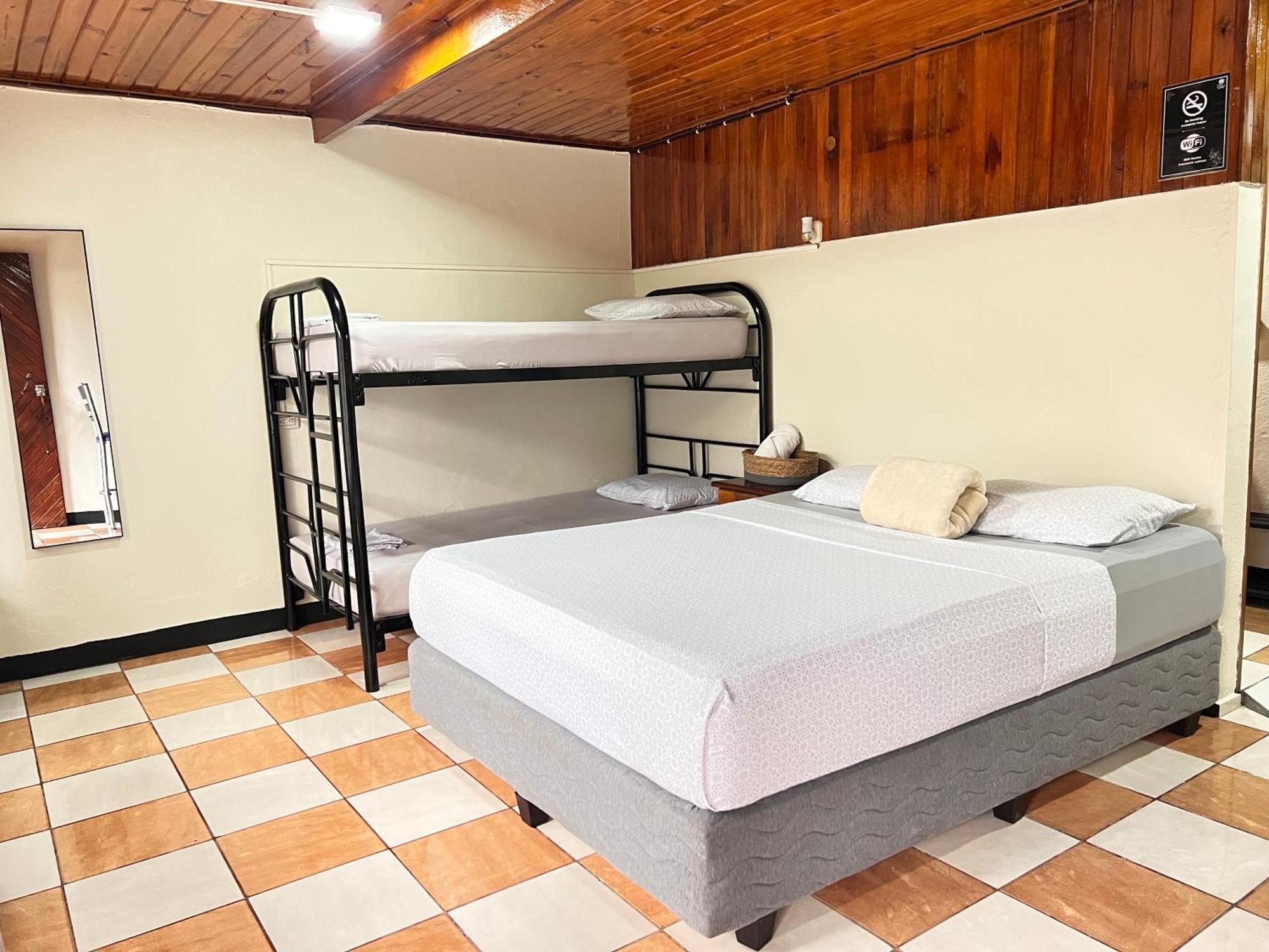 Rio Danta Hostel La Fortuna Kültér fotó