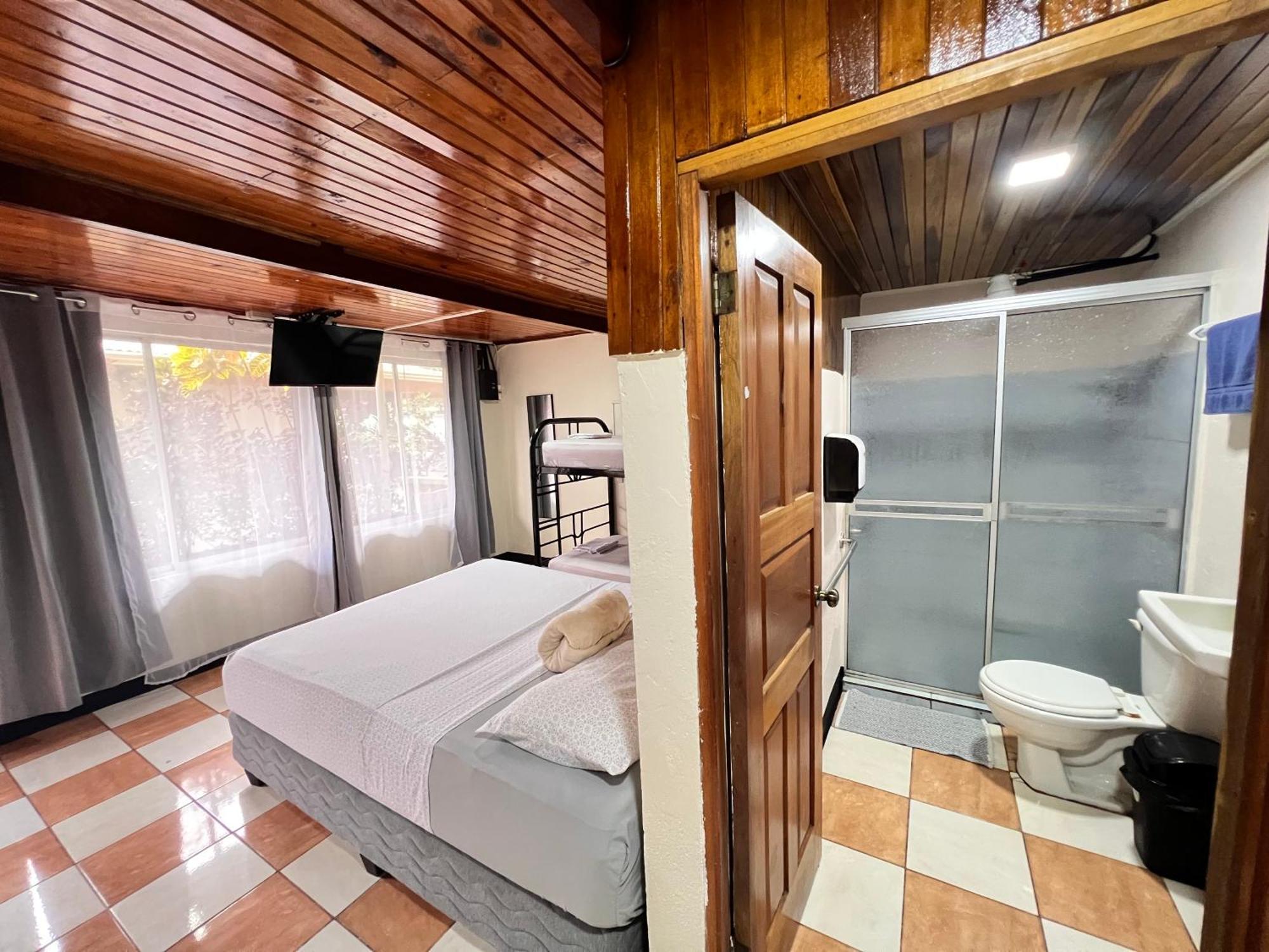 Rio Danta Hostel La Fortuna Kültér fotó